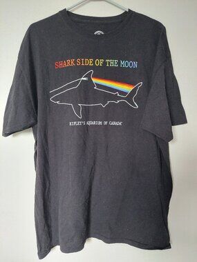 Adult Shark Side of the Moon Tee Size XL Ripley's Aquarium of Canada